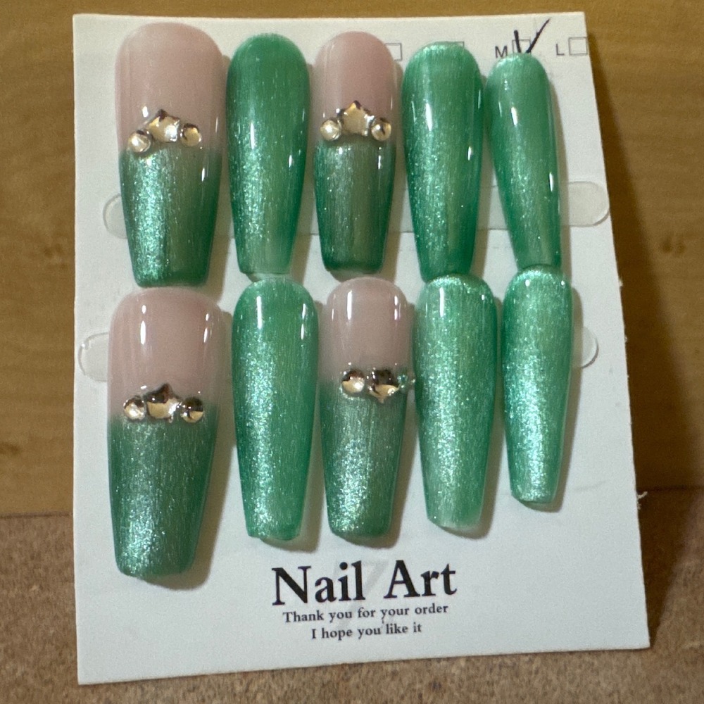 Green Cat Eye Press On Nails Long Coffin Rhinestone Shimmer False Nails Set